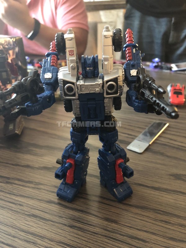 Transformers Siege War For Cybertron Preview Wave 1  (62 of 103)